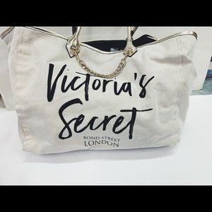 SALE🎉 Victoria’s Secret Graphic Tote Bag